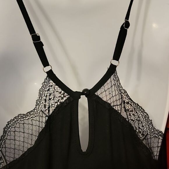 Black lace halter style Jumpsuit Size 2XL - Picture 5 of 5